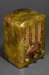 Swirled Green Emerson AU-190 Catalin Tombstone Radio